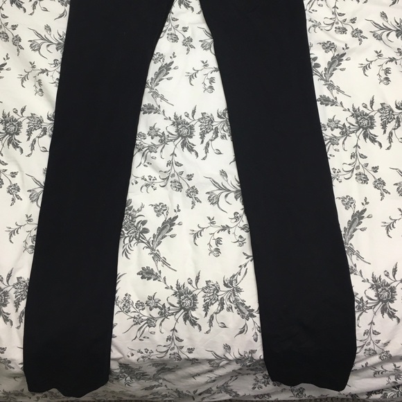 Lululemon yoga pants - Picture 2 of 5